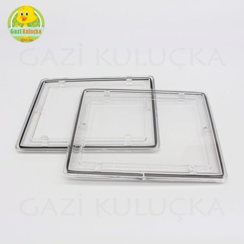 Kare Gözetleme Camı Plastik Hava Engelleyici Fitil Tırnaklı 15x19 Cm